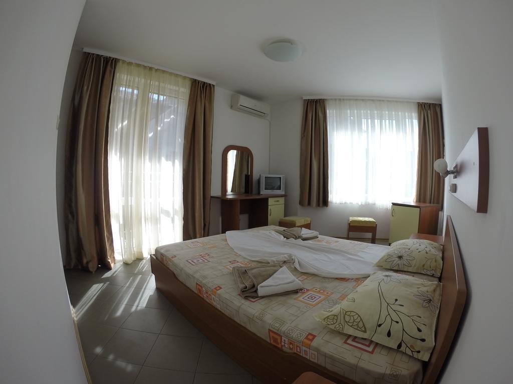 Hotel Filland Sozopol Quarto foto