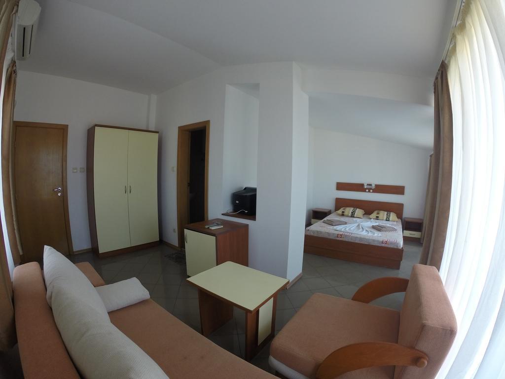 Hotel Filland Sozopol Quarto foto
